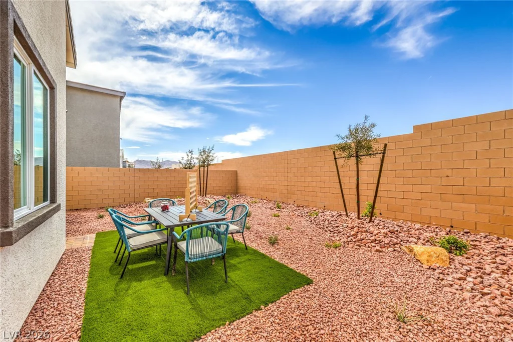 566 Ivory Peacock Ct, Henderson, NV 89011
