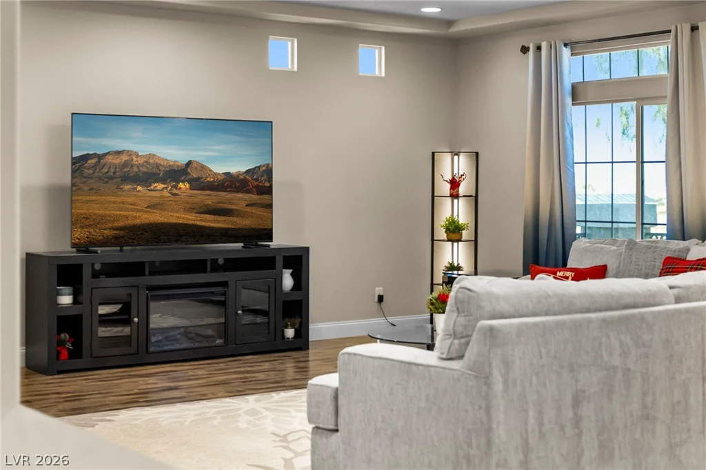 9715 Fox Estate, Las Vegas, NV 89141