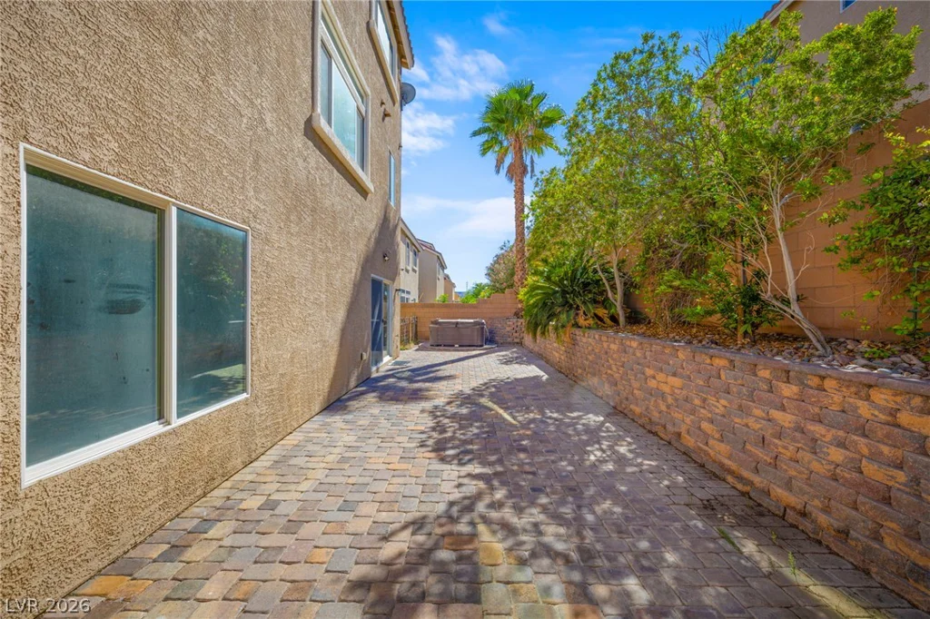 9715 Fox Estate, Las Vegas, NV 89141