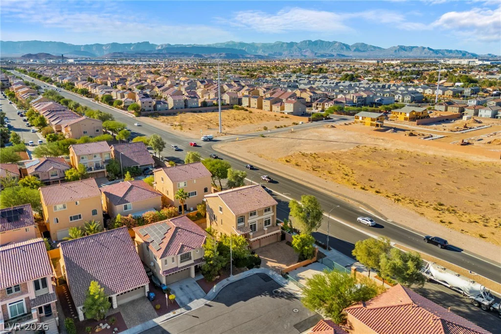 9715 Fox Estate, Las Vegas, NV 89141
