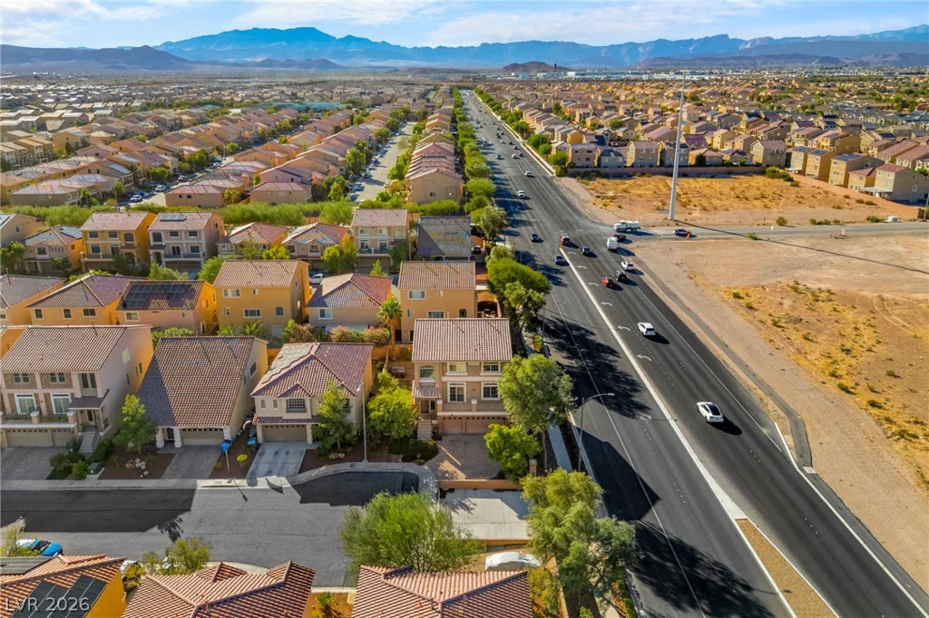 9715 Fox Estate, Las Vegas, NV 89141