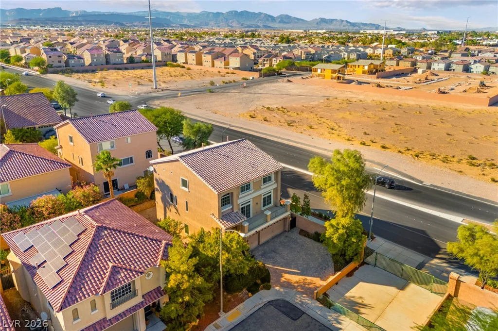 9715 Fox Estate, Las Vegas, NV 89141