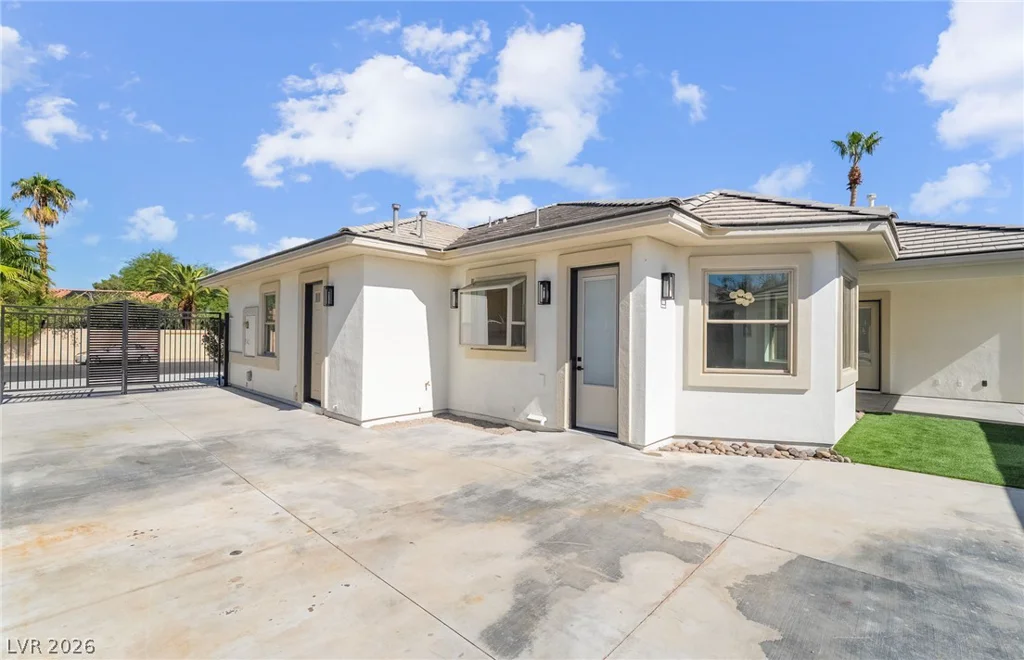 3869 Rawhide, Las Vegas, NV 89120