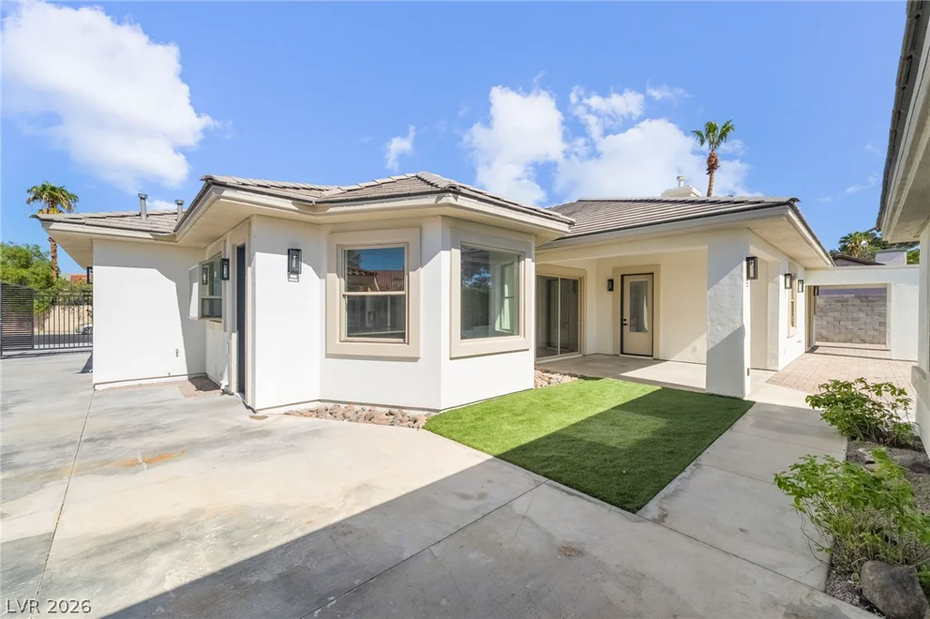 3869 Rawhide, Las Vegas, NV 89120