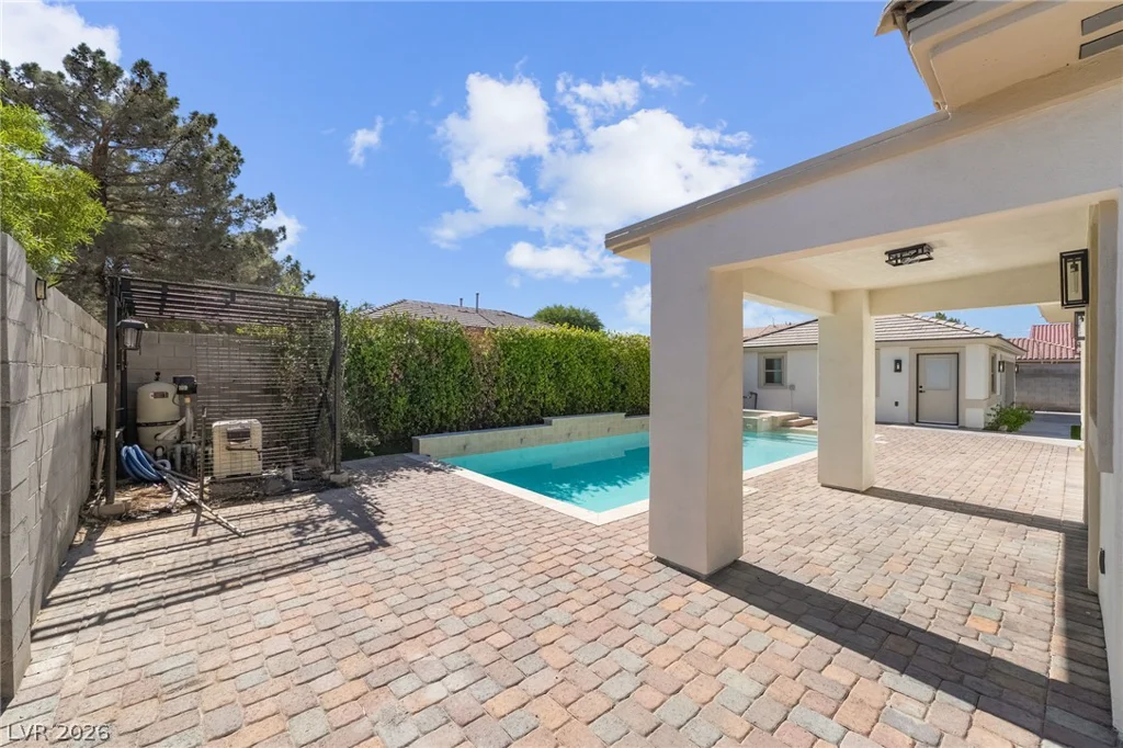 3869 Rawhide, Las Vegas, NV 89120