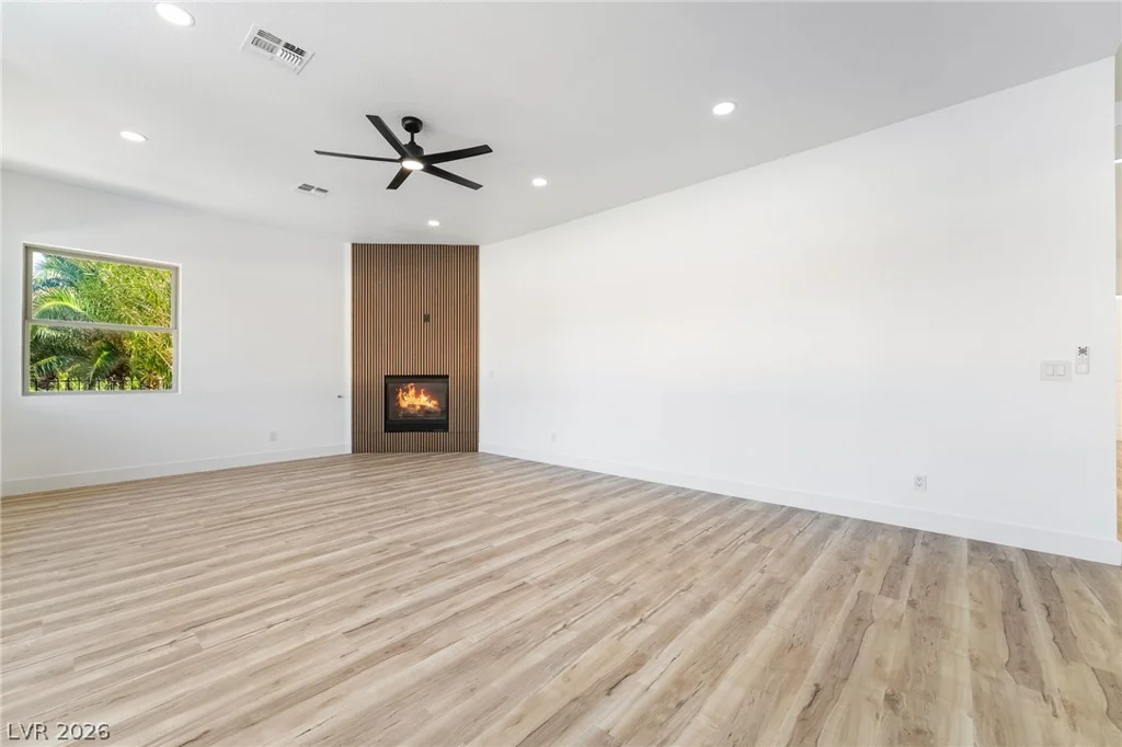 3869 Rawhide, Las Vegas, NV 89120