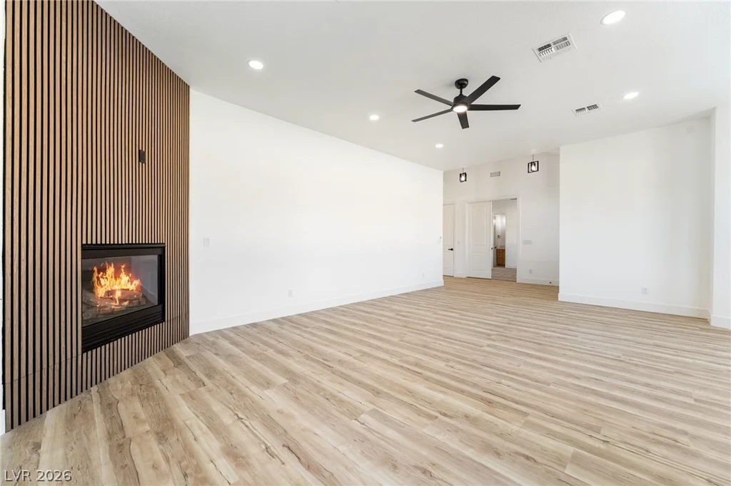 3869 Rawhide, Las Vegas, NV 89120