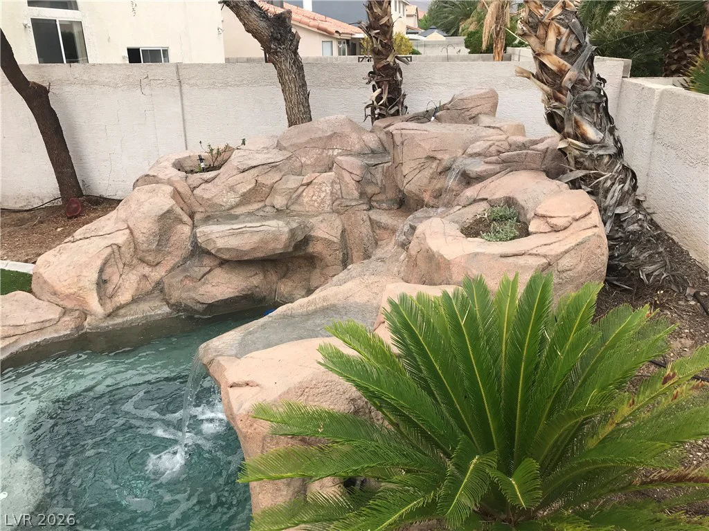 8608 Copper Knoll, Las Vegas, NV 89129