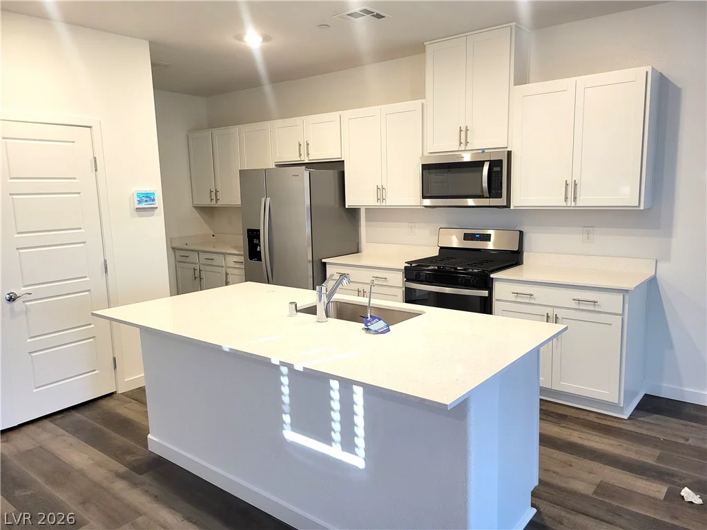 1202 Sun Parakeet, Henderson, NV 89011