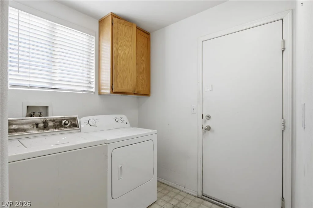 2000 Maple Springs, Henderson, NV 89002