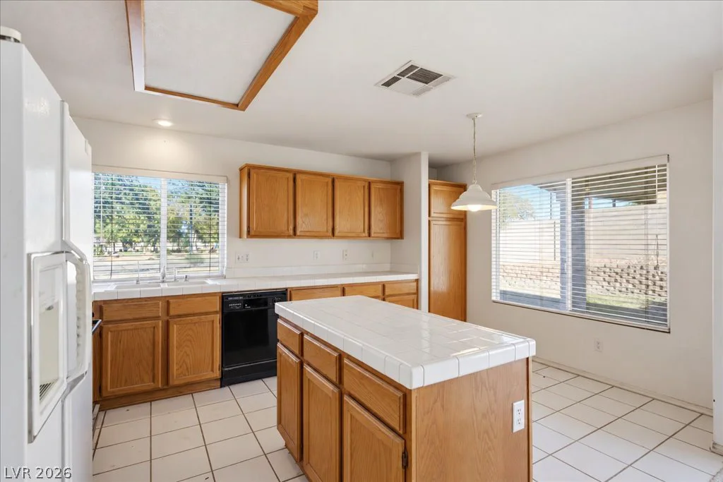 2000 Maple Springs, Henderson, NV 89002