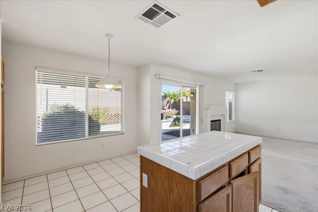2000 Maple Springs, Henderson, NV 89002