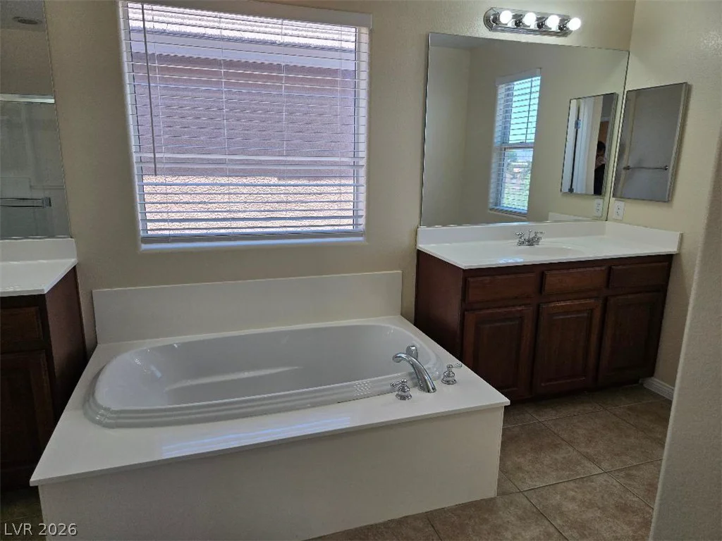 7668 Ambersnail, Las Vegas, NV 89139