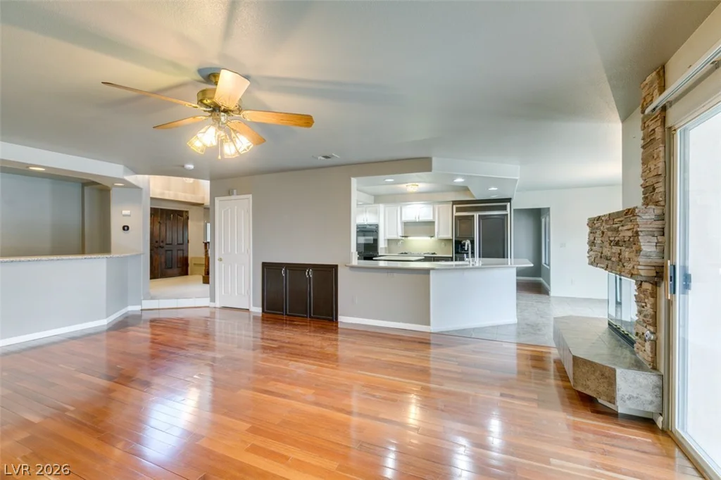 3636 Dorrington, Las Vegas, NV 89129