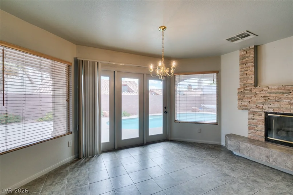 3636 Dorrington, Las Vegas, NV 89129