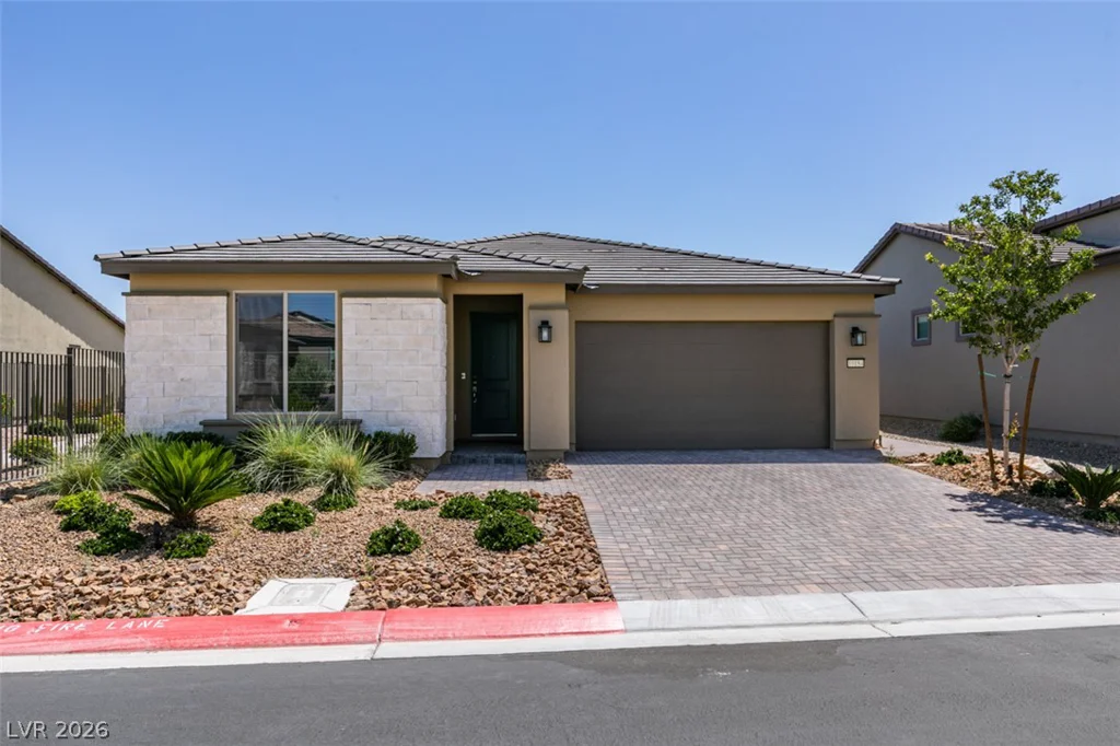10184 Chrysolite, Las Vegas, NV 89143
