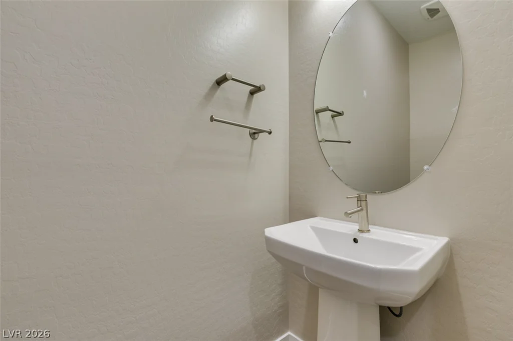 10184 Chrysolite, Las Vegas, NV 89143