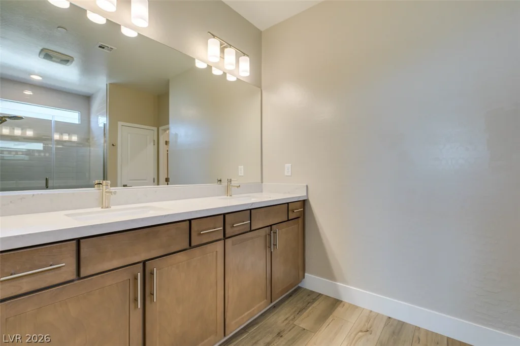 10184 Chrysolite, Las Vegas, NV 89143