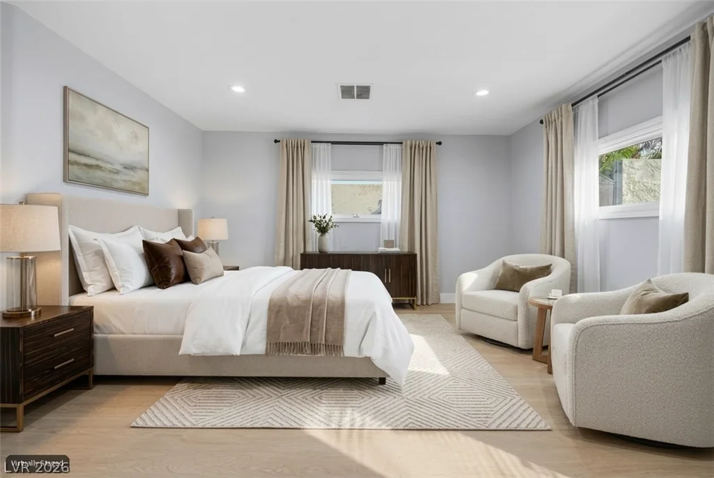 1572 Santa Anita, Las Vegas, NV 89119