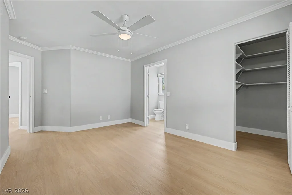 1572 Santa Anita, Las Vegas, NV 89119