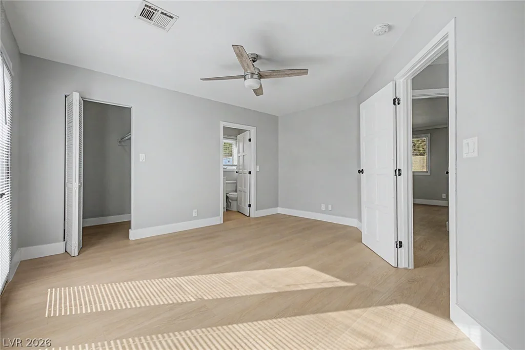 1572 Santa Anita, Las Vegas, NV 89119