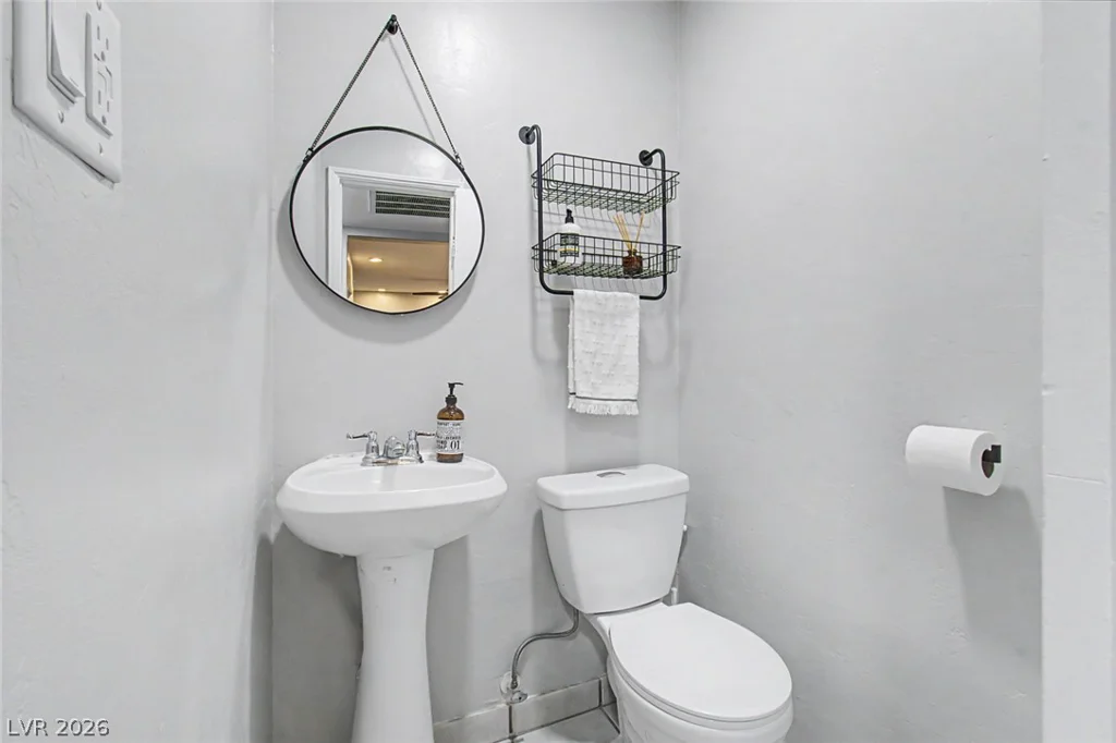 1937 Peyton, Las Vegas, NV 89104
