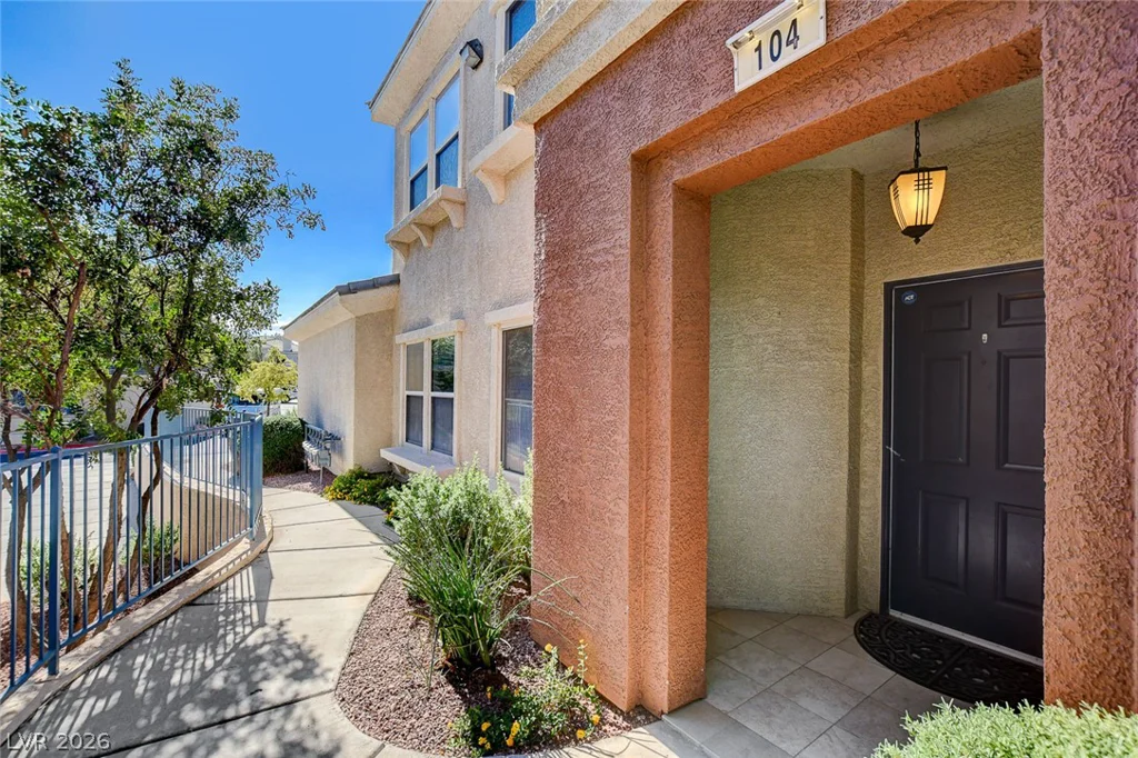 10730 Amber Ridge, Las Vegas, NV 89144