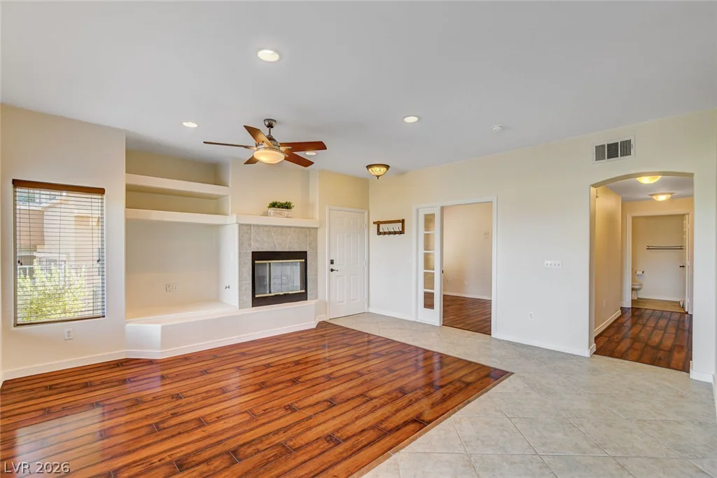 10730 Amber Ridge, Las Vegas, NV 89144