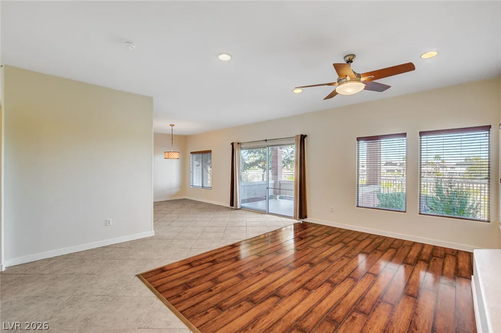 10730 Amber Ridge, Las Vegas, NV 89144