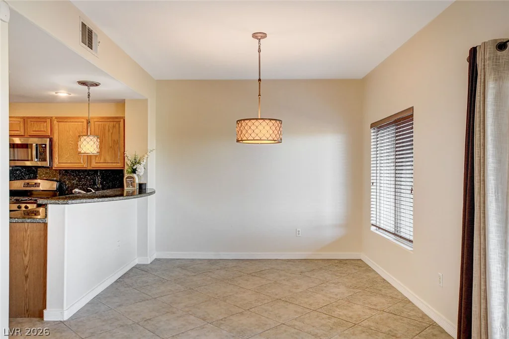 10730 Amber Ridge, Las Vegas, NV 89144