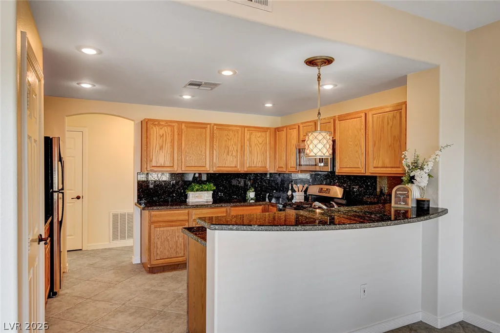10730 Amber Ridge, Las Vegas, NV 89144