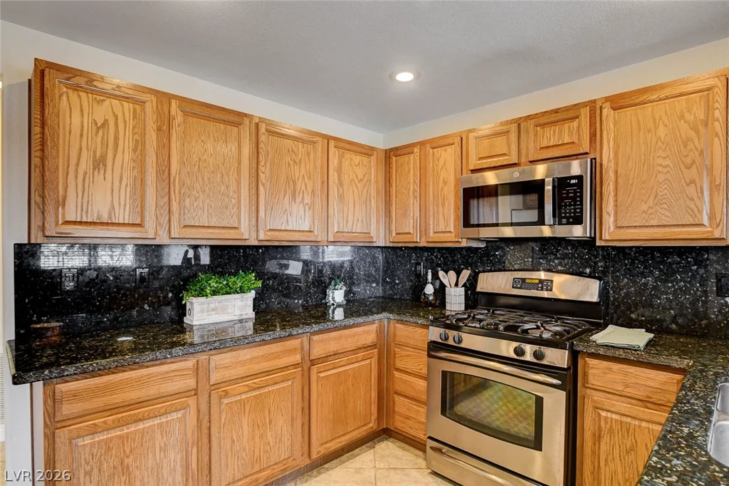 10730 Amber Ridge, Las Vegas, NV 89144
