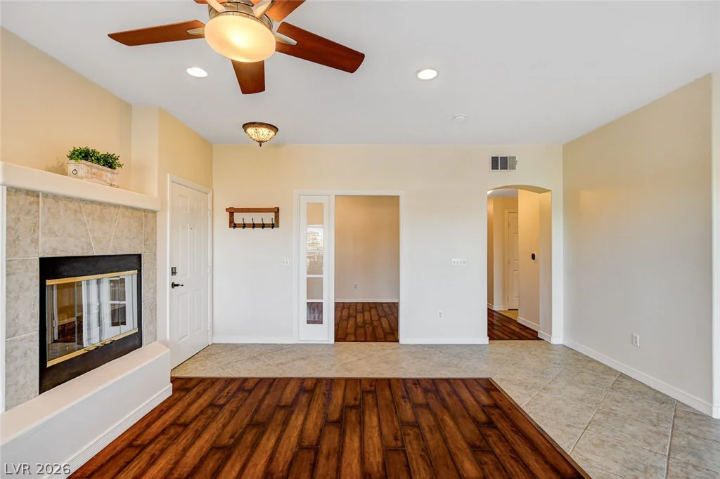 10730 Amber Ridge, Las Vegas, NV 89144