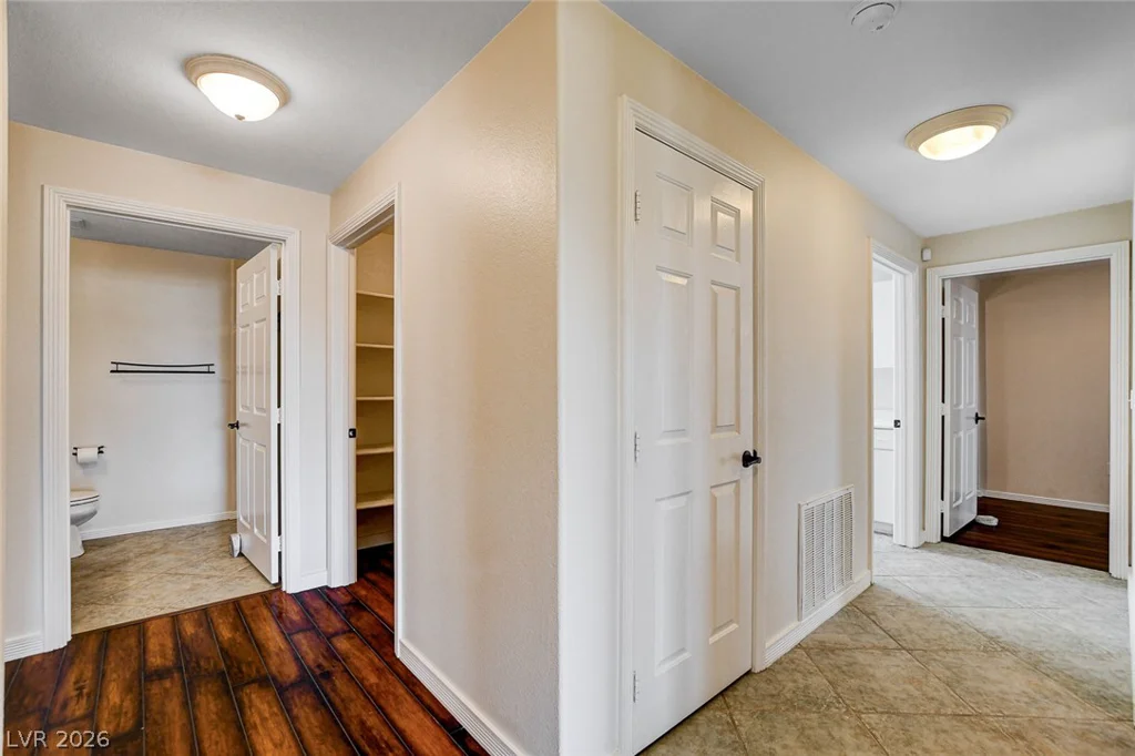 10730 Amber Ridge, Las Vegas, NV 89144