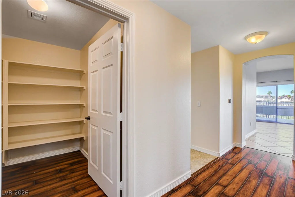 10730 Amber Ridge, Las Vegas, NV 89144