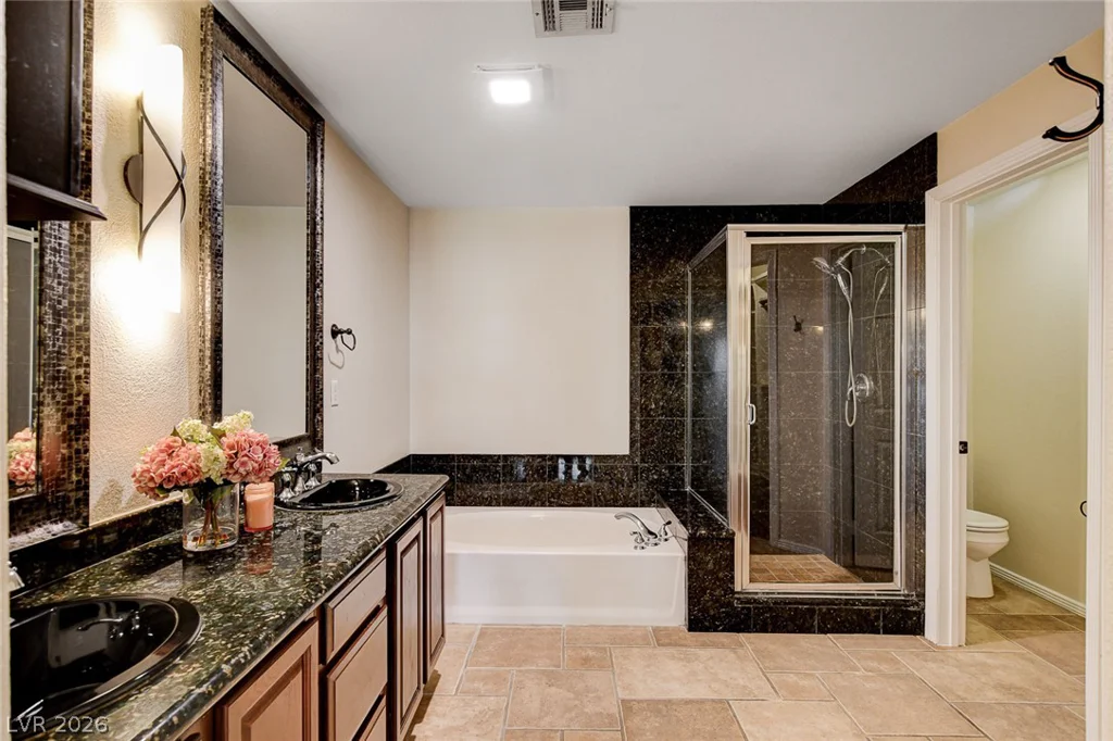 10730 Amber Ridge, Las Vegas, NV 89144