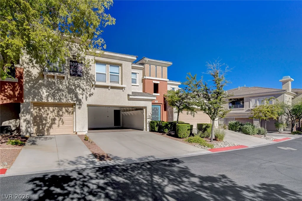 10730 Amber Ridge, Las Vegas, NV 89144