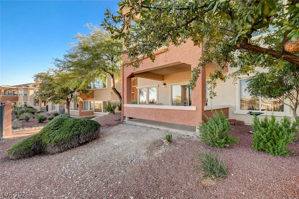 10730 Amber Ridge, Las Vegas, NV 89144