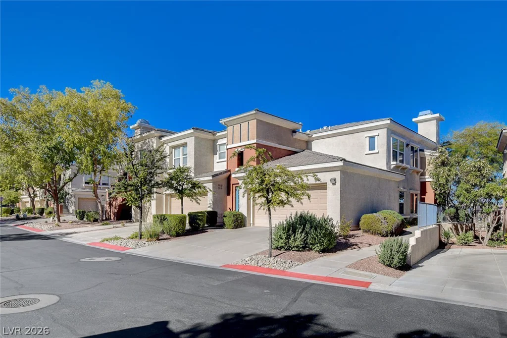 10730 Amber Ridge, Las Vegas, NV 89144